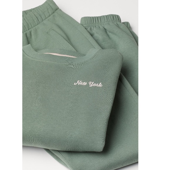 Khaki green joggers set - Picture 3 of 16
